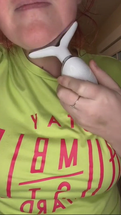 EMS ansiktsmassager – Skulptera käklinjen & minska puffighet